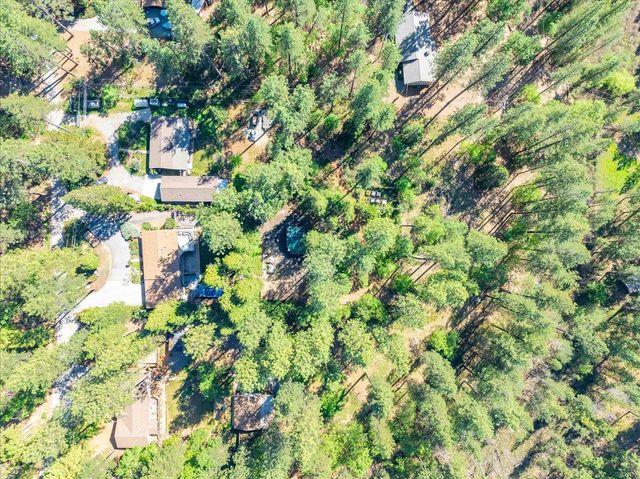 14384 Penn Rd, Grass Valley, CA 95949
