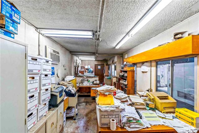 1861 E 62nd, Los Angeles, CA 90001