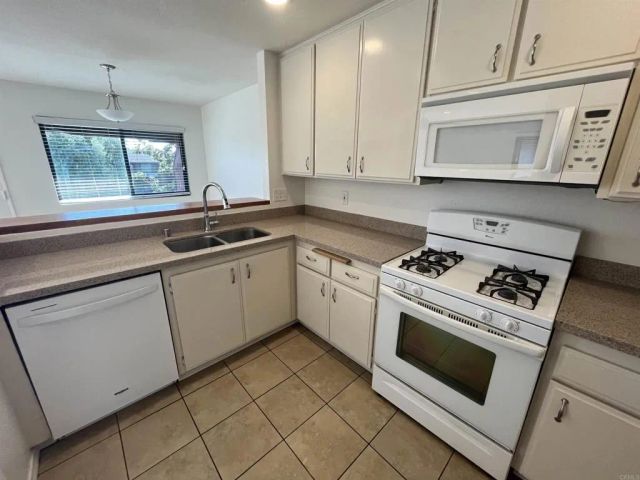 2556 Ocean Cove Dr., Cardiff By The Sea, CA 92007