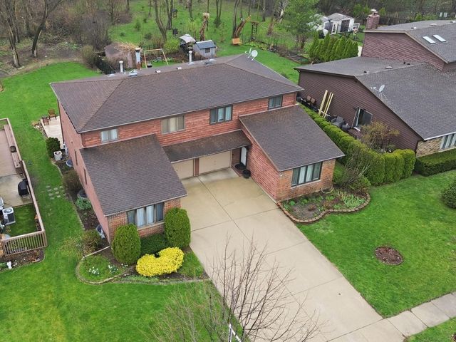 312 Brookdale Drive A, Bloomingdale, IL 60108