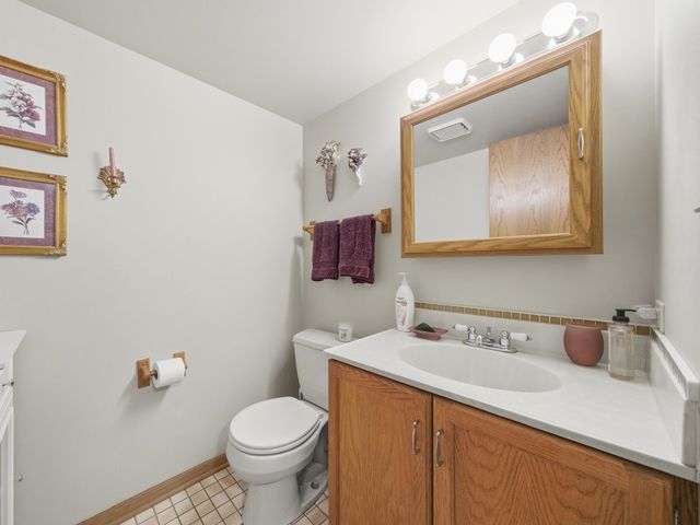 312 Brookdale Drive A, Bloomingdale, IL 60108
