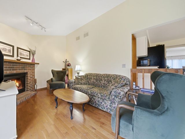 312 Brookdale Drive A, Bloomingdale, IL 60108