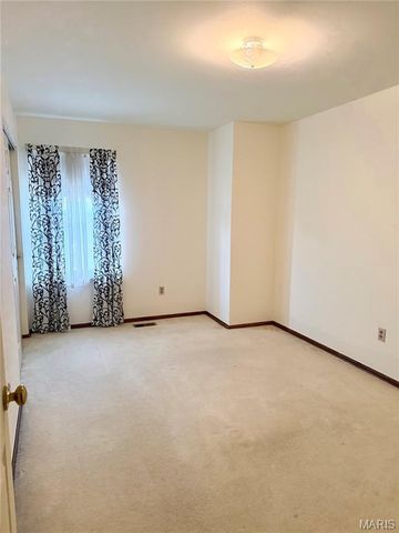 4162 Bugle Bend Drive, Florissant, MO 63034