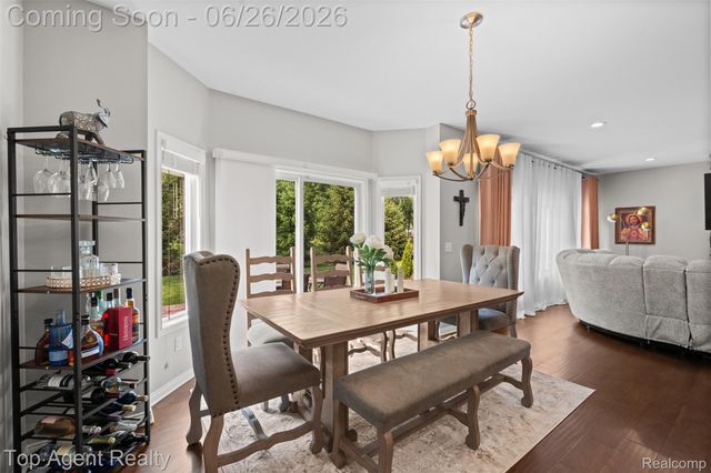 13826 Grandeur Avenue, Shelby Charter Township, MI 48315