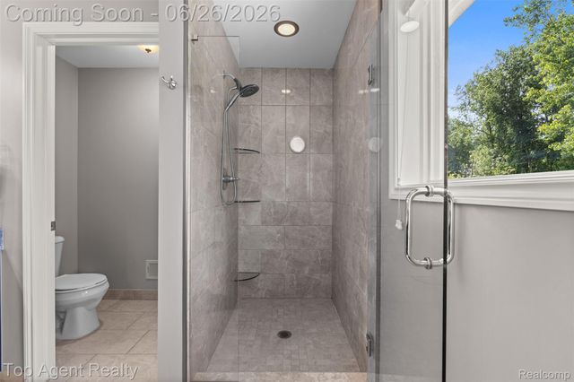 13826 Grandeur Avenue, Shelby Charter Township, MI 48315