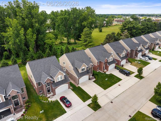 13826 Grandeur Avenue, Shelby Charter Township, MI 48315
