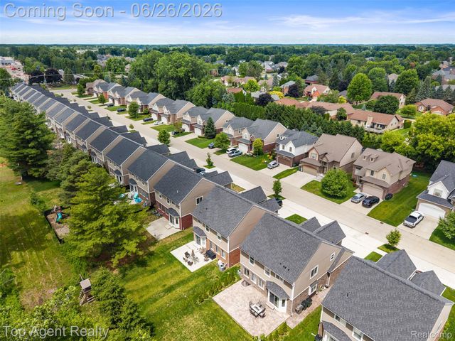 13826 Grandeur Avenue, Shelby Charter Township, MI 48315