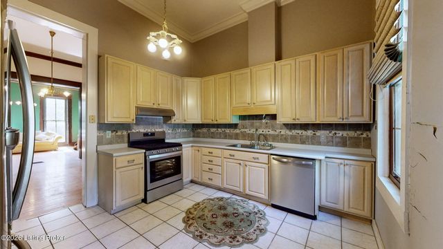 1154 S Brook St, Louisville, KY 40203