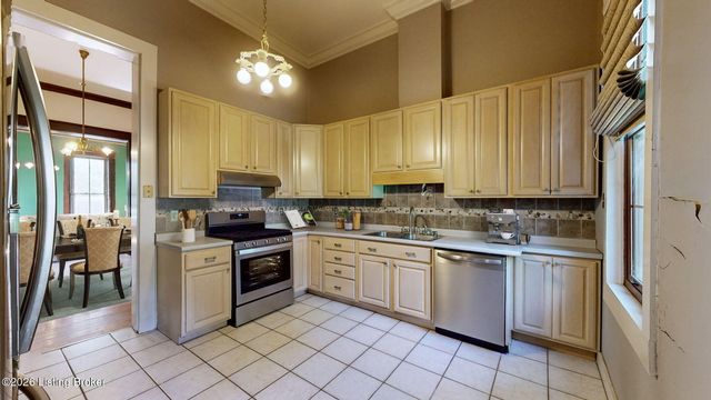1154 S Brook St, Louisville, KY 40203