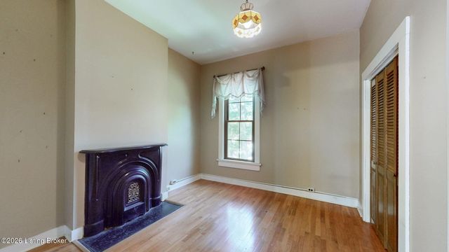 1154 S Brook St, Louisville, KY 40203