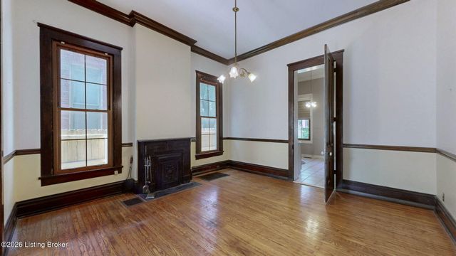 1154 S Brook St, Louisville, KY 40203