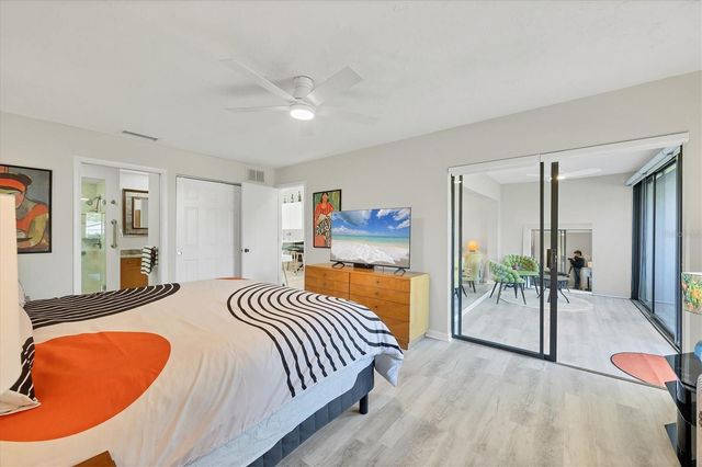 5222 MYRTLE WOOD 9, Sarasota, FL 34235