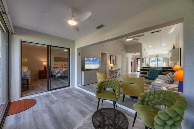 5222 MYRTLE WOOD 9, Sarasota, FL 34235