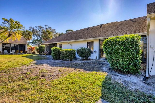 5222 MYRTLE WOOD 9, Sarasota, FL 34235