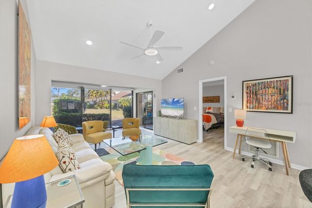 5222 MYRTLE WOOD 9, Sarasota, FL 34235