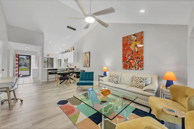 5222 MYRTLE WOOD 9, Sarasota, FL 34235