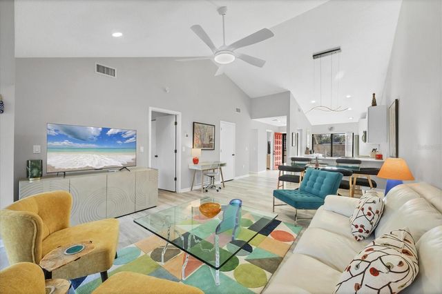 5222 MYRTLE WOOD 9, Sarasota, FL 34235