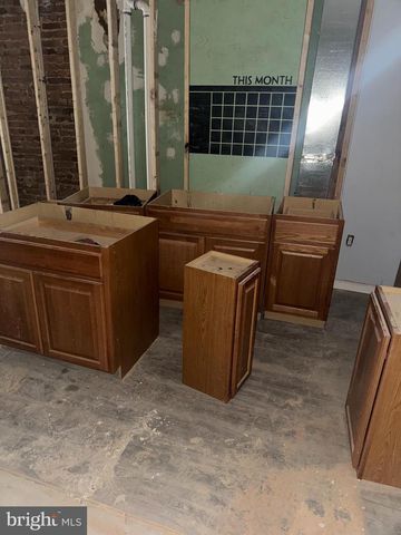 2510 E PRESTON ST, Baltimore, MD 21213