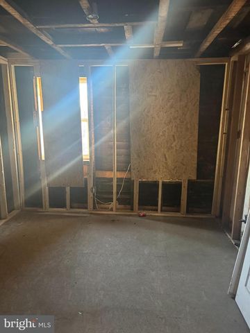 2510 E PRESTON ST, Baltimore, MD 21213