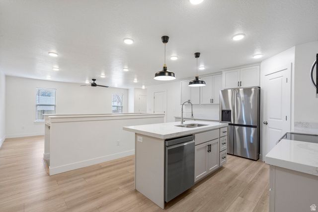 1636 N 160 E, Orem, UT 84057