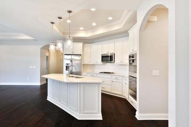 6947 Hollyhock Drive, New Albany, OH 43054