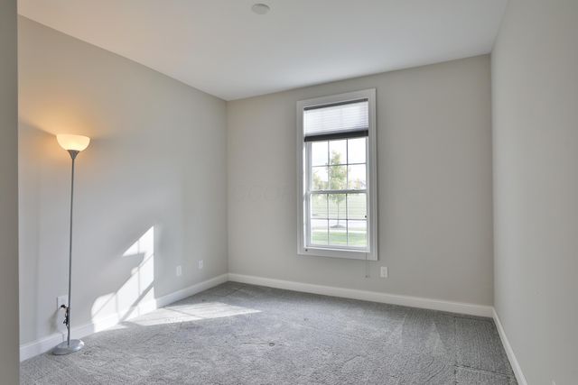 6947 Hollyhock Drive, New Albany, OH 43054