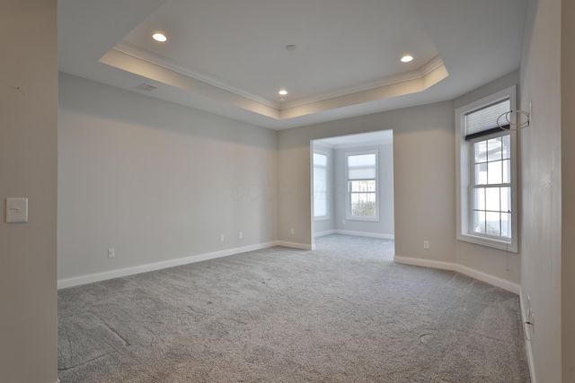 6947 Hollyhock Drive, New Albany, OH 43054