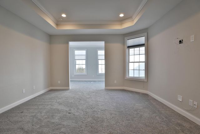 6947 Hollyhock Drive, New Albany, OH 43054