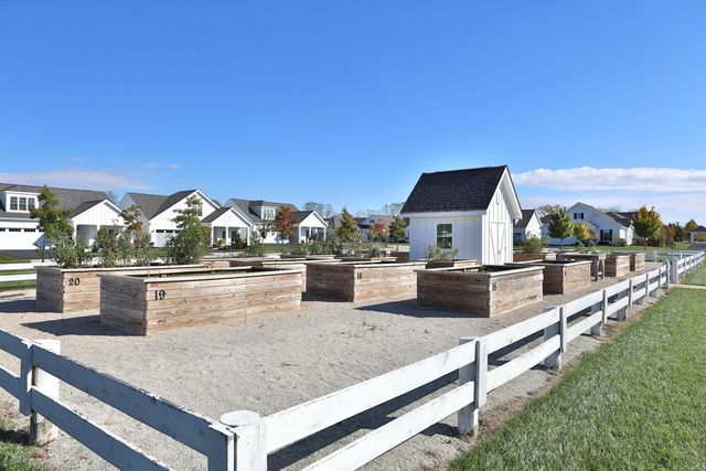 6947 Hollyhock Drive, New Albany, OH 43054