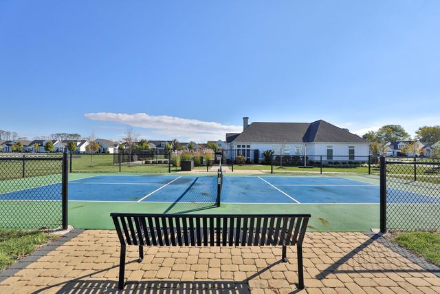 6947 Hollyhock Drive, New Albany, OH 43054