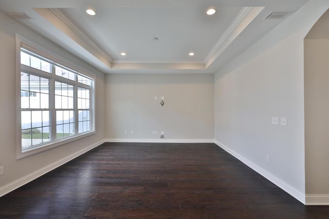 6947 Hollyhock Drive, New Albany, OH 43054