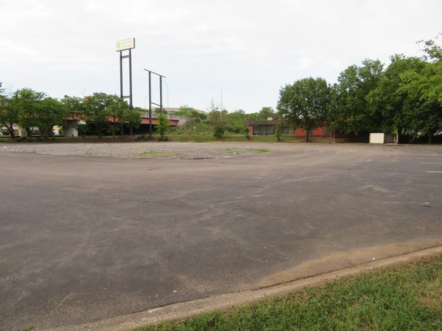 708 Rivergate Pkwy, Goodlettsville, TN 37072