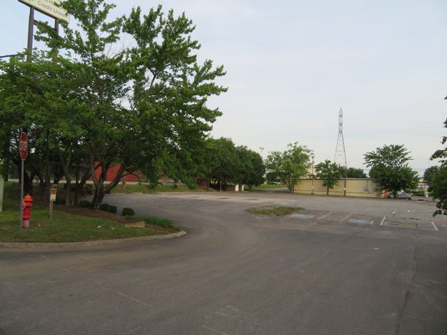 708 Rivergate Pkwy, Goodlettsville, TN 37072