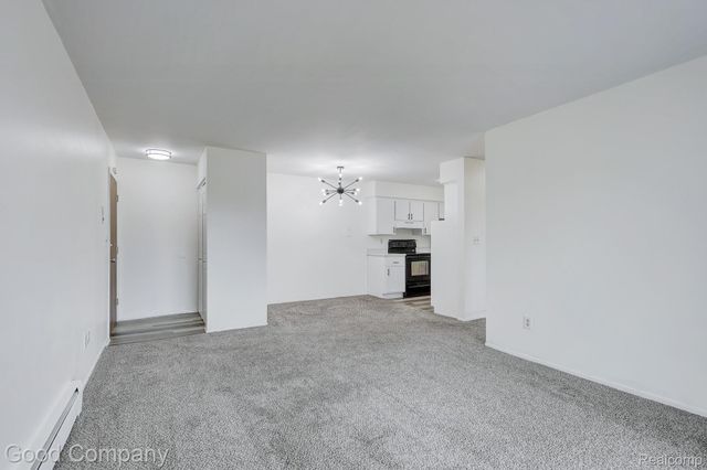 32075 Beaconsfield Street 29, Roseville, MI 48066
