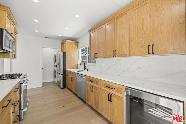 11151 Hortense Street, North Hollywood, CA 91602