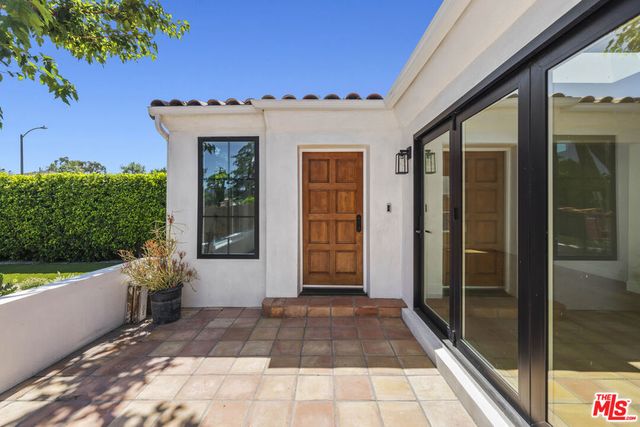 11151 Hortense Street, North Hollywood, CA 91602