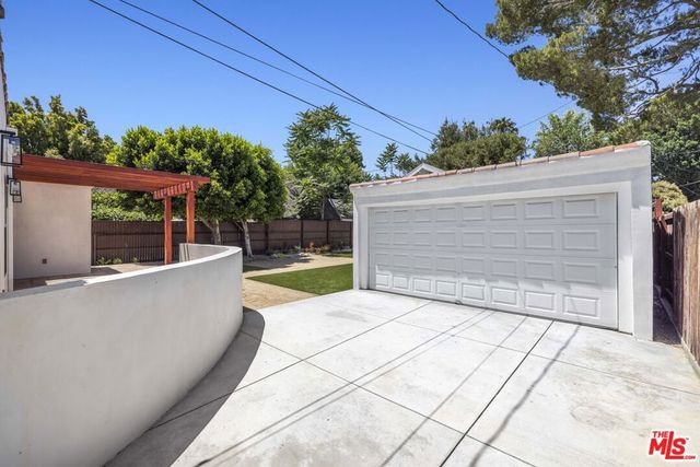11151 Hortense Street, North Hollywood, CA 91602