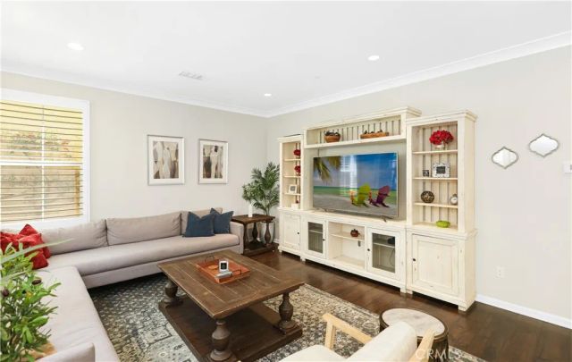 231 Rodeo, Irvine, CA 92602