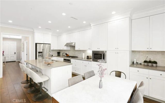 231 Rodeo, Irvine, CA 92602