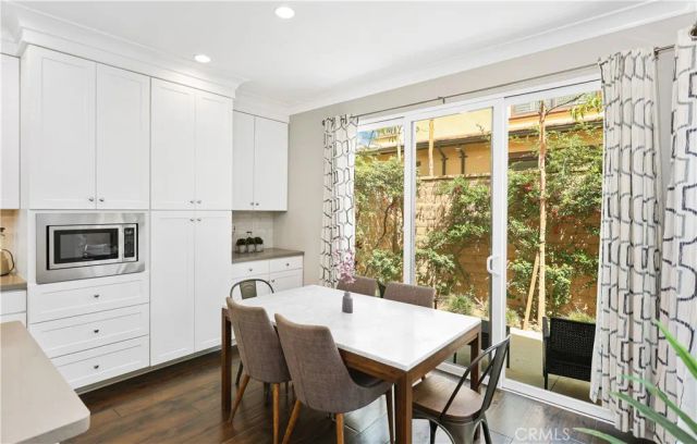 231 Rodeo, Irvine, CA 92602