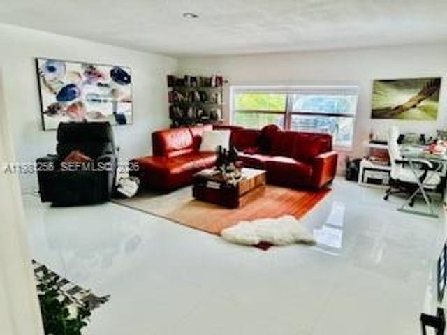 1940 NE 186th Dr, North Miami Beach, FL 33179