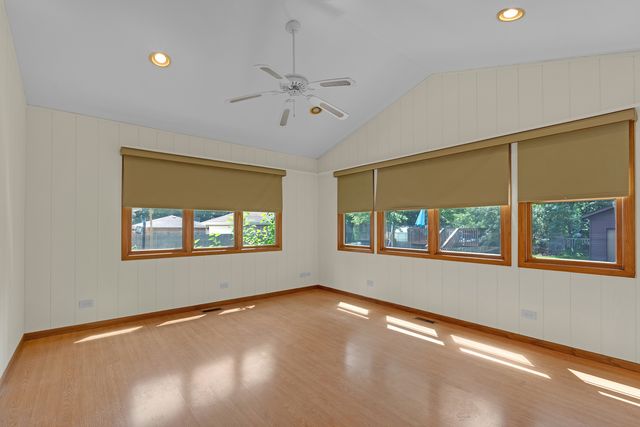 9932 S Maplewood Avenue, Chicago, IL 60655