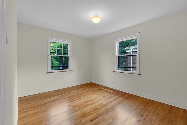 9932 S Maplewood Avenue, Chicago, IL 60655