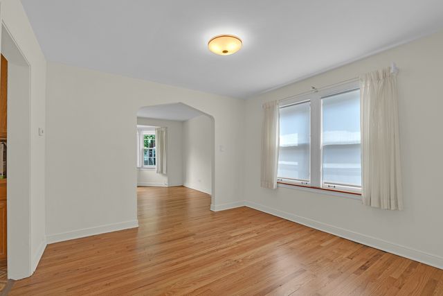 9932 S Maplewood Avenue, Chicago, IL 60655