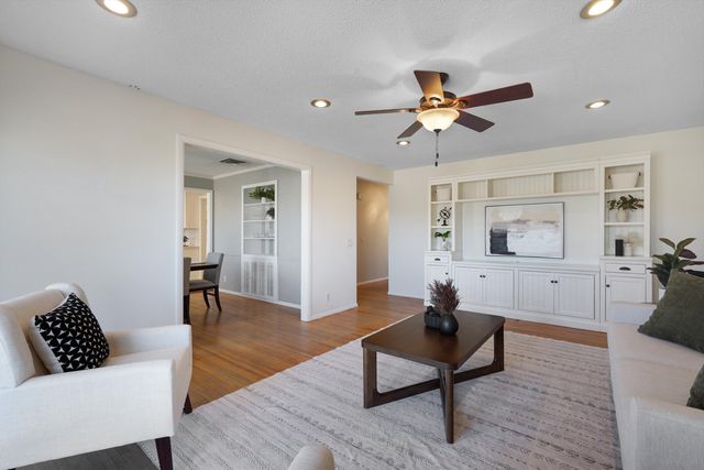 7513 Gladden Avenue NE, Albuquerque, NM 87110