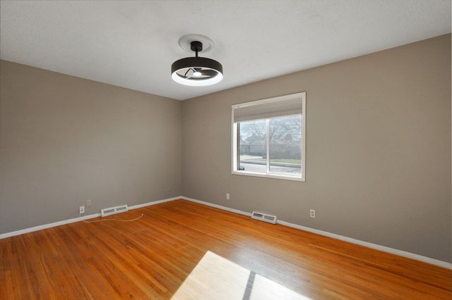 7513 Gladden Avenue NE, Albuquerque, NM 87110