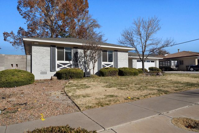 7513 Gladden Avenue NE, Albuquerque, NM 87110