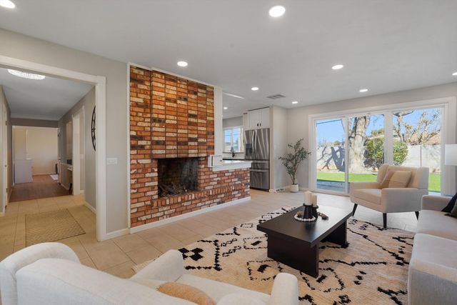 7513 Gladden Avenue NE, Albuquerque, NM 87110