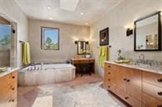 5 Summer Storm Circle, Santa Fe, NM 87506