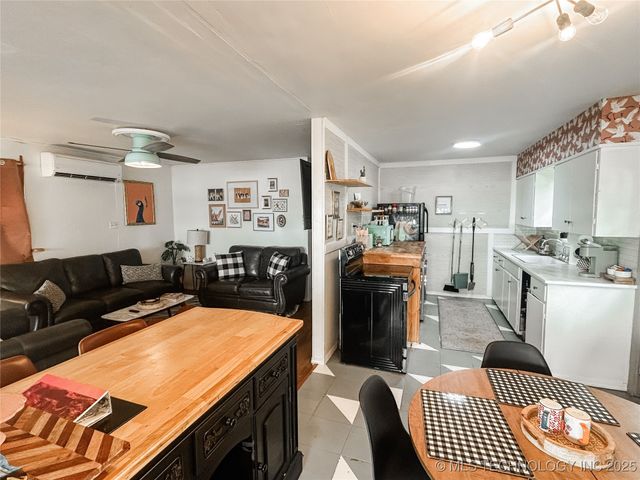 162 Hickory Hill, Crowder, OK 74432